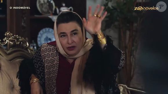 Esra Dermancıoğlu interpreta Asiye, uma mulher determinada a garantir o futuro dos filhos em uma família marcada por conflitos.