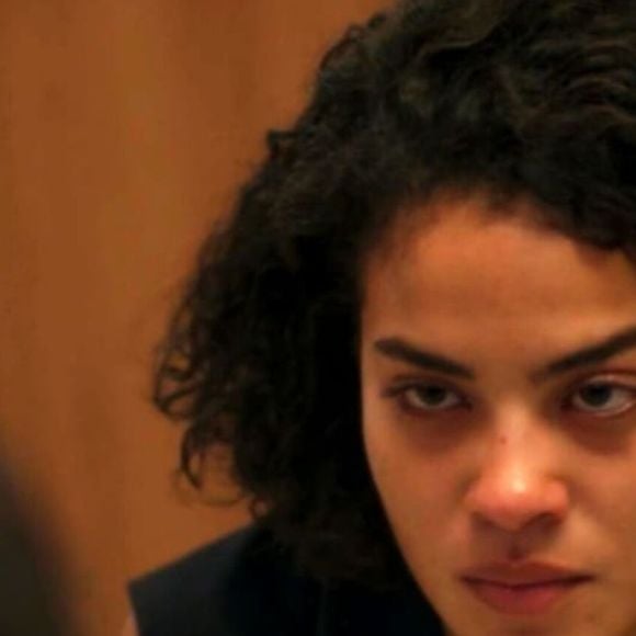 Maria de Fátima (Bella Campos) de 'Vale Tudo' não deve entregar o filho para adoção como aconteceu em 1988