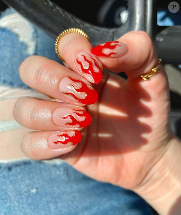 Unha decorada para o Natal: que tal uma vibe bem moderna?