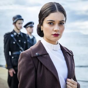 Em 201, Sophie Charlotte esteve no elenco de 'Passaporte para Liberdade', interpretando uma mulher bela e perversa