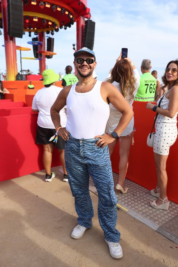 Gominho no show da amiga Ivete Sangalo