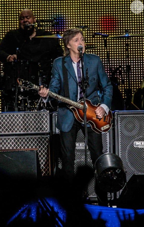 O pacote adquirido por Michael Jackson não reunia apenas músicas dos Beatles: a negociação também envolveu prédios, um estúdio de gravação, equipamentos e uma apólice de seguro relacionada a Paul McCartney, segundo o Los Angeles Times.