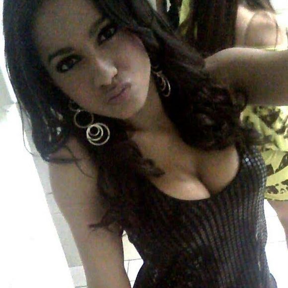 Neste clique, Anitta já estava crescida e prestes a estourar com sua carreira pelo Brasil