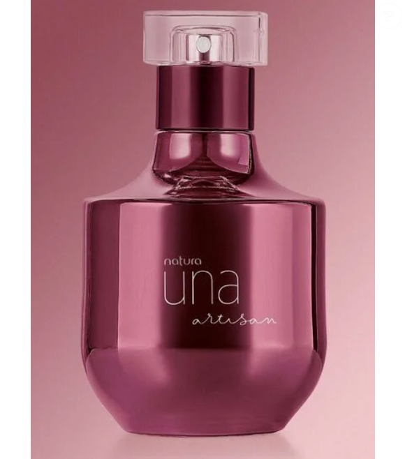Perfume feminino nacional Natura Una Artisan é uma boa aposta para as fãs de La Vie Est Belle: traz notas de cassis, bergamota, além de uma explosão floral no coração, fechando com acordes cremosos de vanilla e sândalo.