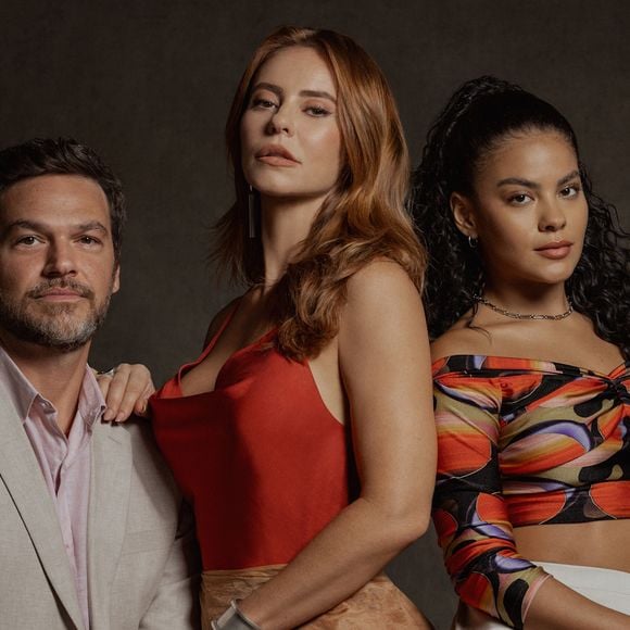 Paolla Oliveira já tem um novo trabalho no radar: o filme ‘A Estranha na Cama’, da Netflix. A estrela divide o protagonismo com Bella Campos e Emílio Dantas