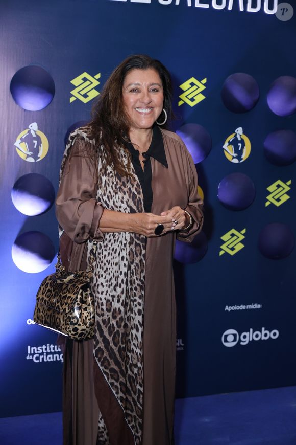 Segundo Regina, o sucesso de Dona Lurdes, personagem vivida por ela na novela 'Amor de Mãe', em 2019, acabou ajudando a suavizar essa rejeição que enfrentava na internet.