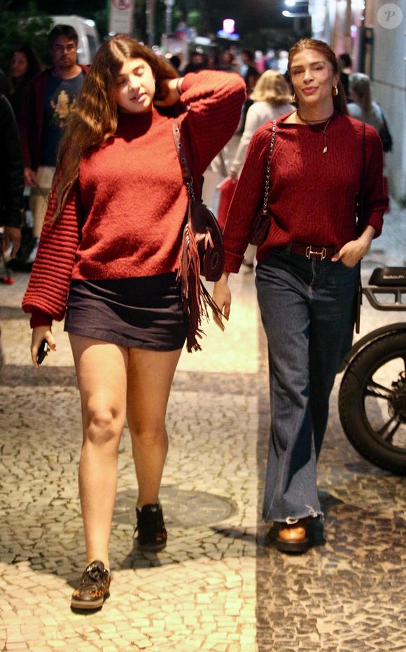 A altura de Sofia, aos 13 anos, impressiona