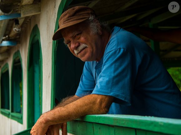 Tonico Pereira, segundo as informações divulgadas, está com pneumonia.