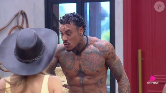 Murilo bateu boca com Mayk após a expulsão de Monica em 'A Fazenda 18'