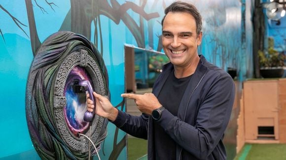 Tadeu Schmidt dá spoilers sobre a decoração da casa do 'BBB 25'