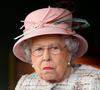 A resposta brutal e hilariante de Rainha Elizabeth II a um alto funcionário da corte que recusou seu convite: 'Não vou...'