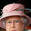 A resposta brutal e hilariante de Rainha Elizabeth II a um alto funcionário da corte que recusou seu convite: 'Não vou...'