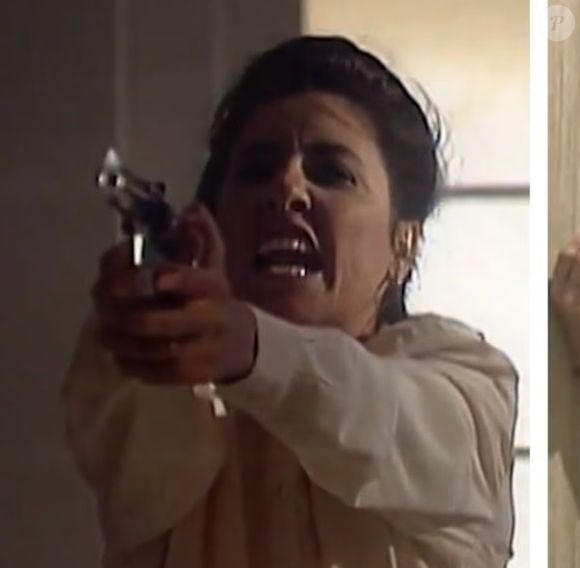 Na 1ª versão de 'Vale Tudo', a assassina de Odete Roitman (Beatriz Segall) foi Leila (Cássia Kis).