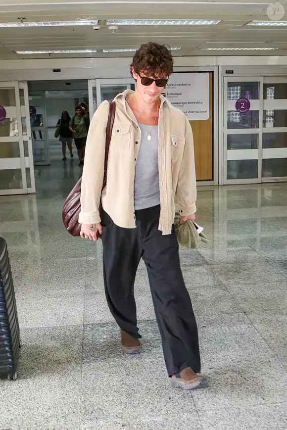 Bruna Marquezine e Shawn Mendes passaram o final de semana no Rancho da Montanha, propriedade de Bruno Gagliasso e Giovanna Ewbank. A informação é do jornal Extra