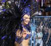 A supermodelo Irina Shayk está fazendo sua estreia na Marquês de Sapucaí, desfilando pela escola de samba Beija-Flor.