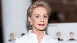 Carolina Herrera, de 87 anos: ‘Todo mundo precisa saber ficar sozinho em algum momento. É preciso cultivar algo dentro de si’