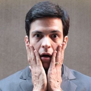 Comentários sobre viagens internacionais e consumo orgânico evidenciam experiências inacessíveis para grande parte da população