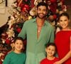 Gusttavo Lima com Andressa Suita e os filhos, Samuel e Gabriel, em foto do Natal 2023