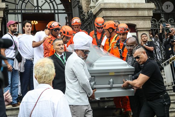 Velório de Preta Gil: último adeus à cantora aconteceu nesta sexta-feira (25), no Theatro Municipal do Rio de Janeiro.