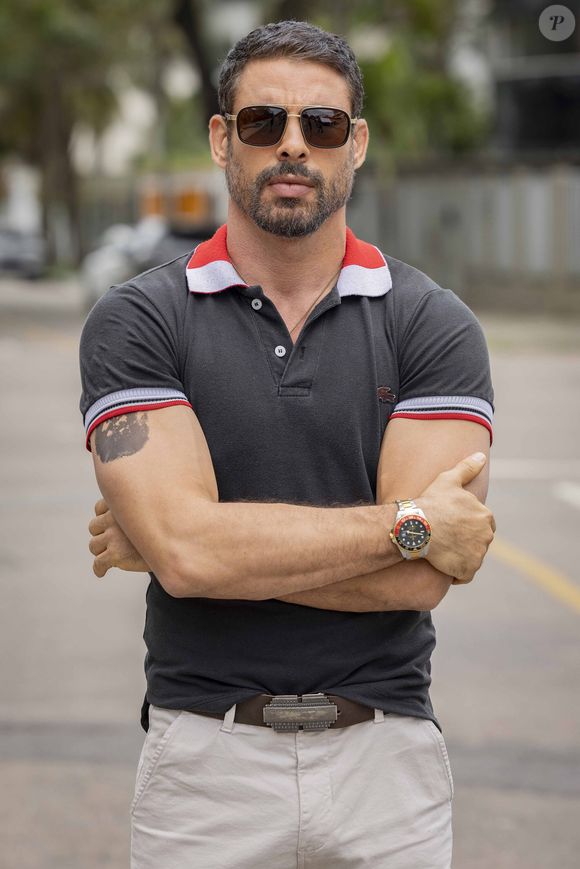 Cauã Reymond lembrou infância difícil por conta de bullying