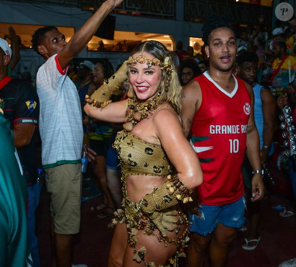 Carnaval 2025: Paolla Oliveira comanda pela sétima vez a bateira da Grande Rio