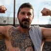 A transformação física do ator Shia LaBeouf, de 'Transformers', que ganhou quase 25 kg para filme, acende alerta sobre uso de esteroides após os 40: 'Disseram que eu estava prestes a morrer'