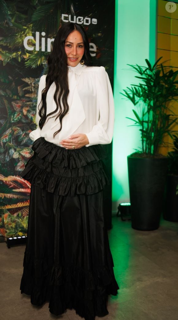 Convidada para o Brazil Climate Solutions, Sabrina Sato chamou atenção pelo look romântico que mistura referências em alta na moda internacional