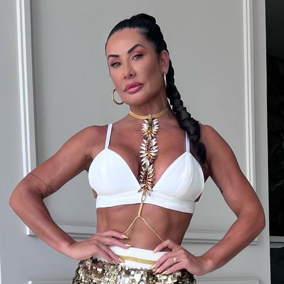 Essa foto de Scheila Carvalho rendeu muitos comentários negativos