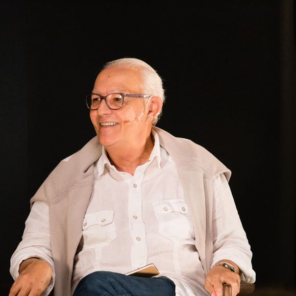 Ney Latorraca relatou arrependimento em fazer 'Brasileiras e Brasileiros', do SBT, entre 1990 e 1991