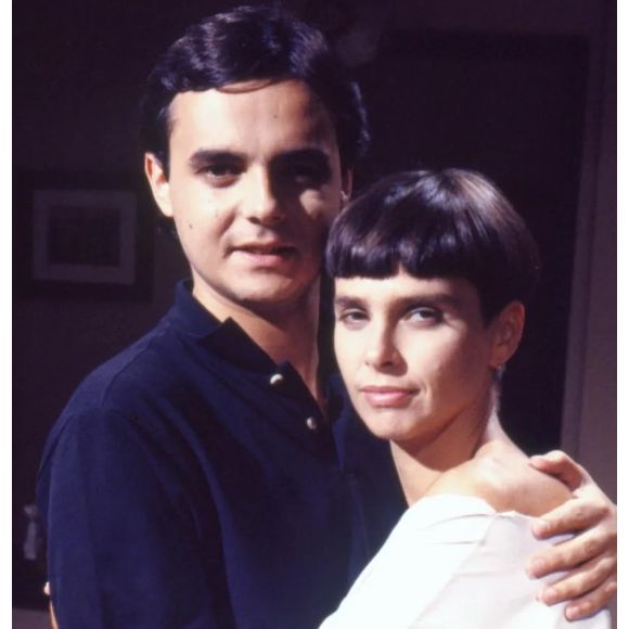 Lídia Brondi deixou a TV em 1991 após sua última novela, 'Meu Bem, Meu Mal'. Ela fez par romântico com o atual marido, o ator Cássio Gabus Mendes.