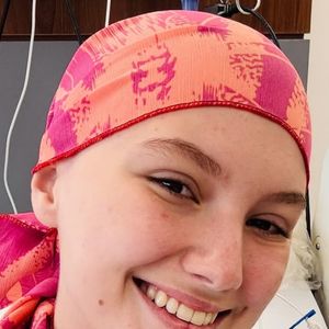 Estado de saúde de Isabel Veloso: pai da influenciadora faz novo pronunciamento. 'Ela vai...'