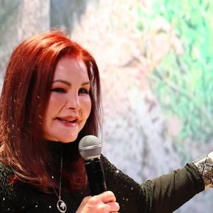 Priscilla Presley ouviu do filho Navarone que a primeira grande ruptura familiar aconteceu após a morte de Benjamin Keough, em 2020