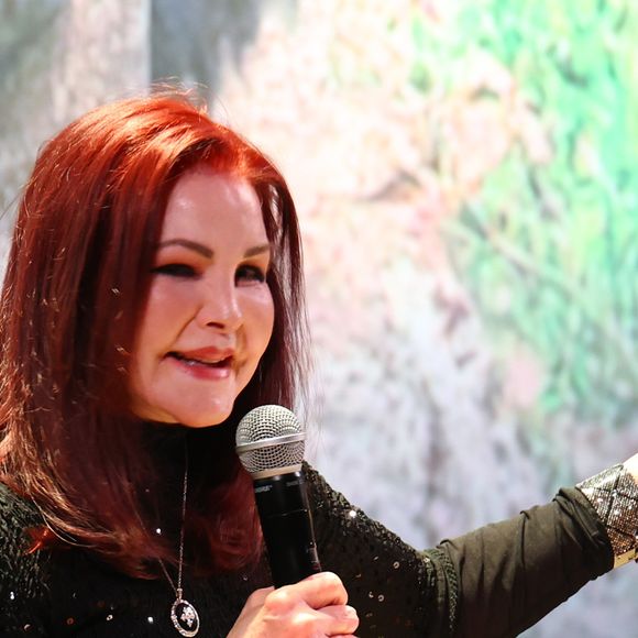 Priscilla Presley ouviu do filho Navarone que a primeira grande ruptura familiar aconteceu após a morte de Benjamin Keough, em 2020