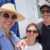 Ana Hickmann curte férias ao lado do noivo, Edu Guedes, e filhos em Paraty; web reage: ‘O sorriso do…’