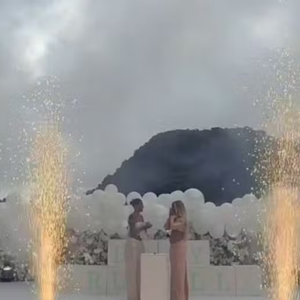 Show de fogos revelaram sexo do bebê de Ludmilla e Brunna Gonçalves