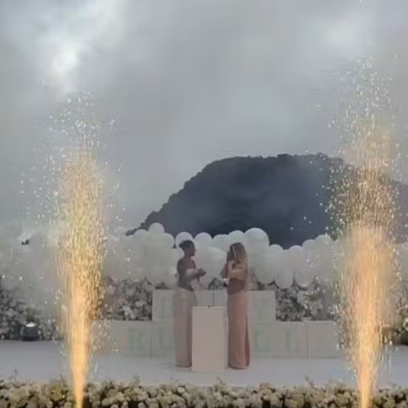Show de fogos revelaram sexo do bebê de Ludmilla e Brunna Gonçalves