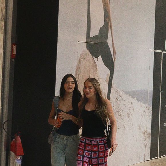 Mais cedo, Rafaella Justus foi flagrada com Duda Guerra ostentando uma bolsa de R$ 16 mil