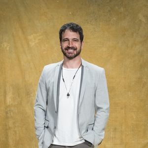 Na novela 'Pantanal', Caco Ciocler será Gustavo