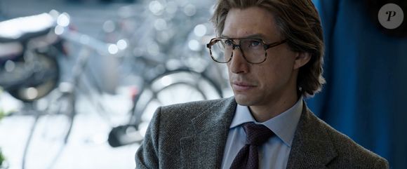 Adam Driver vive Maurizio Gucci no filme 'House of Gucci' e se surpreenderia com o Zara Blue Temptation, que mostra que é possível ter um perfume elegante sem gastar uma fortuna