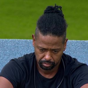 Boneco, que antes era o mais votado, está com 40,21%, também correndo sérios riscos de deixar o reality show