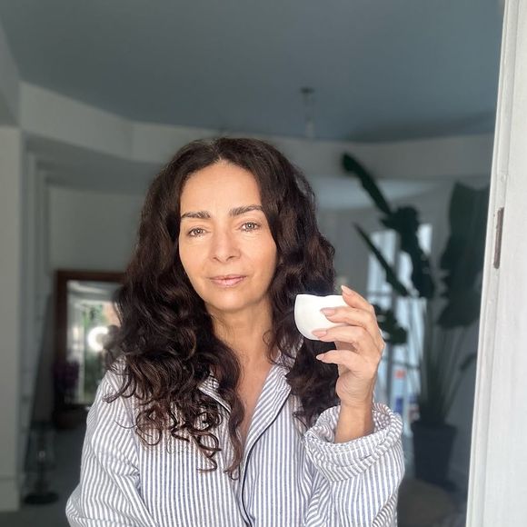 Para manter seu corpo, Claudia Ohana segue uma dieta super simples e sem grandes restrições