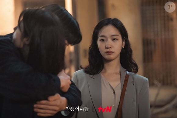 Dorama 'As Três Irmãs' é estrelado por Kim Go-eun, que interpreta uma contadora que tem sua vida transformada após receber uma fortuna misteriosa