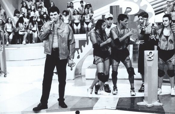 Celso Portiolli vibrou com aumento de audiência do 'Passa ou Repassa', que herdou de Angélica em 1996: 'Para mim 13 pontos era pouco, mas Angélica antes tinha oito'