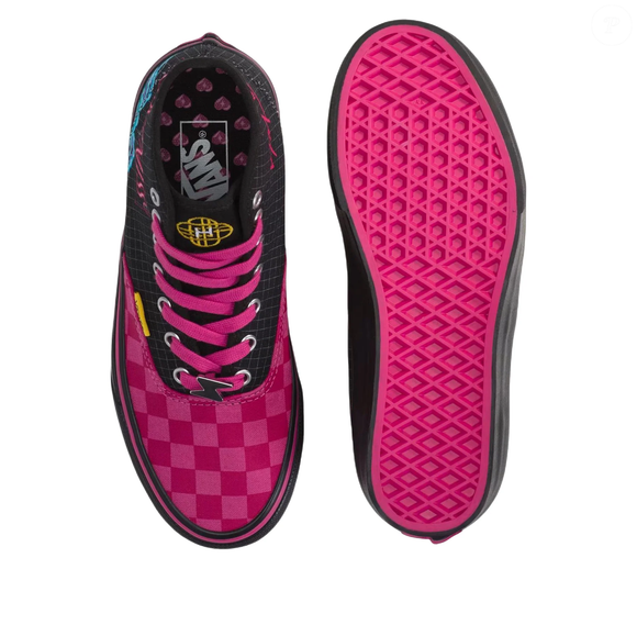 A nova versão do Authentic Hi combina a identidade da personagem Mira com o DNA street da Vans, em uma proposta criada especialmente para os fãs mirins da animação