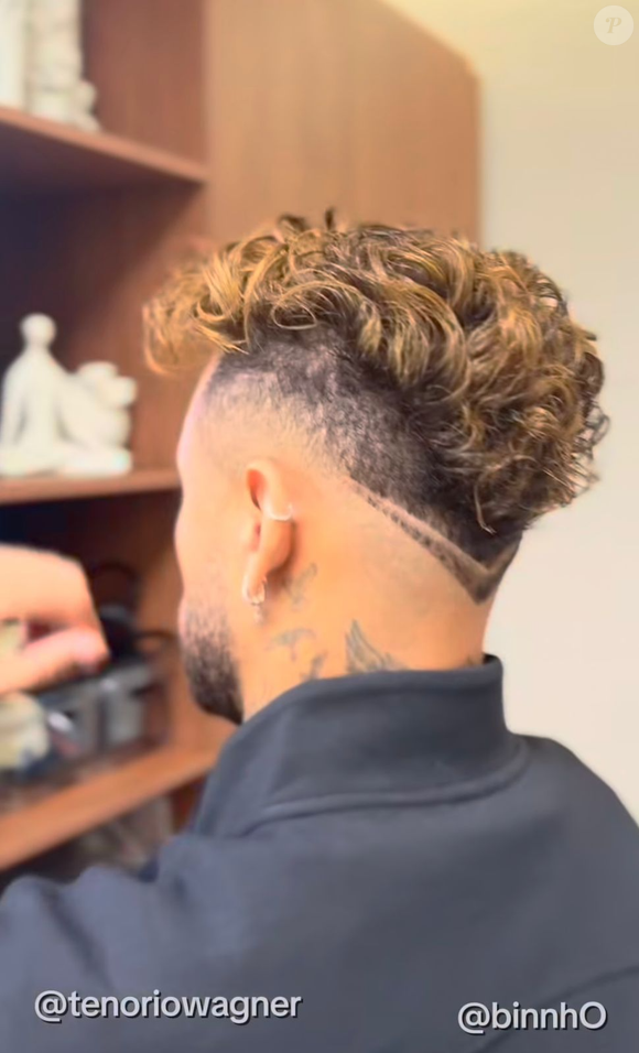 Neymar resgatou um dos cortes mais marcantes de sua carreira para a Copa, mas a internet roubou a cena com piadas