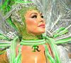 Fabíola de Andrade homenageou o marido Rogério Andrade, que está preso, com um 'R' enorme no pescoço