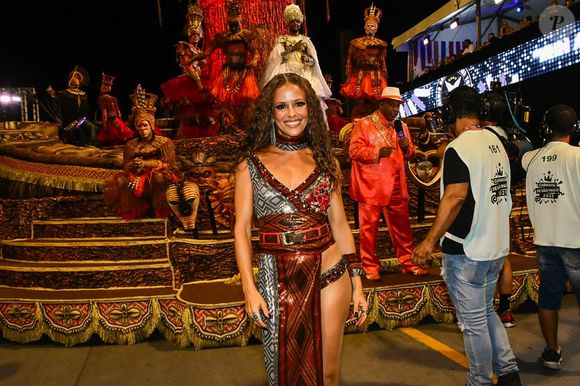 Carnaval 2025 em SP: Fernanda Freitas desfilou na Gaviões da Fiel