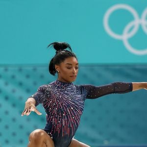 Simone Biles pausou a carreira após os Jogos Olímpicos de Tóquio (2021), e retornou em 2023.