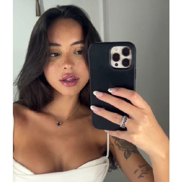 Segundo informações da página 'Circo da Mídia', Luana Mandarino também já foi seguida por Sophia, filha de Grazi e Cauã, e até mesmo pela própria Grazi, nas redes sociais.