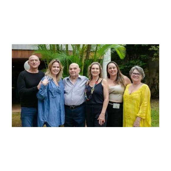 Esses são os irmãos e pai de Ana Paula Renault do 'BBB 26'